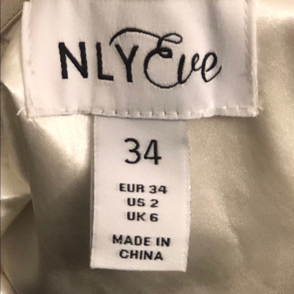 White short formal dress - Picture 10 of 10